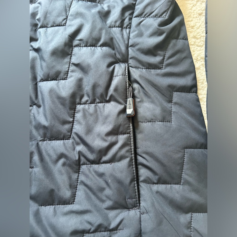 HELLY HANSEN - elegant yet casual, a great look for any occasion - Picture 7 of 12